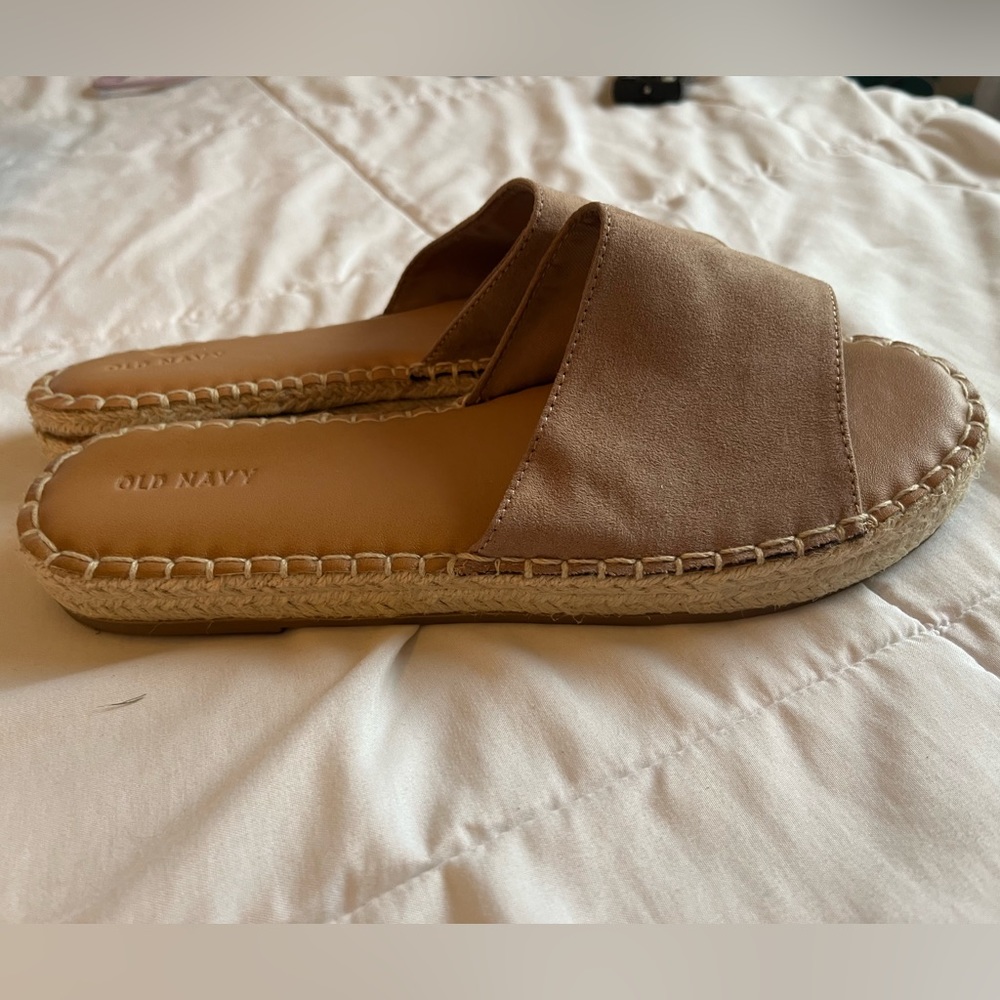 Old Navy Sandals - Never Worn